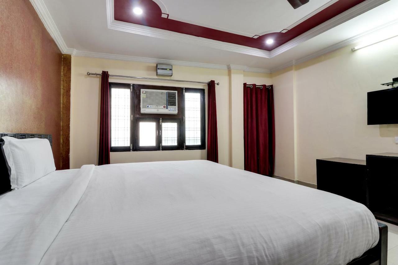 לקנאו Spot On 38567 Hotel Aryan מראה חיצוני תמונה