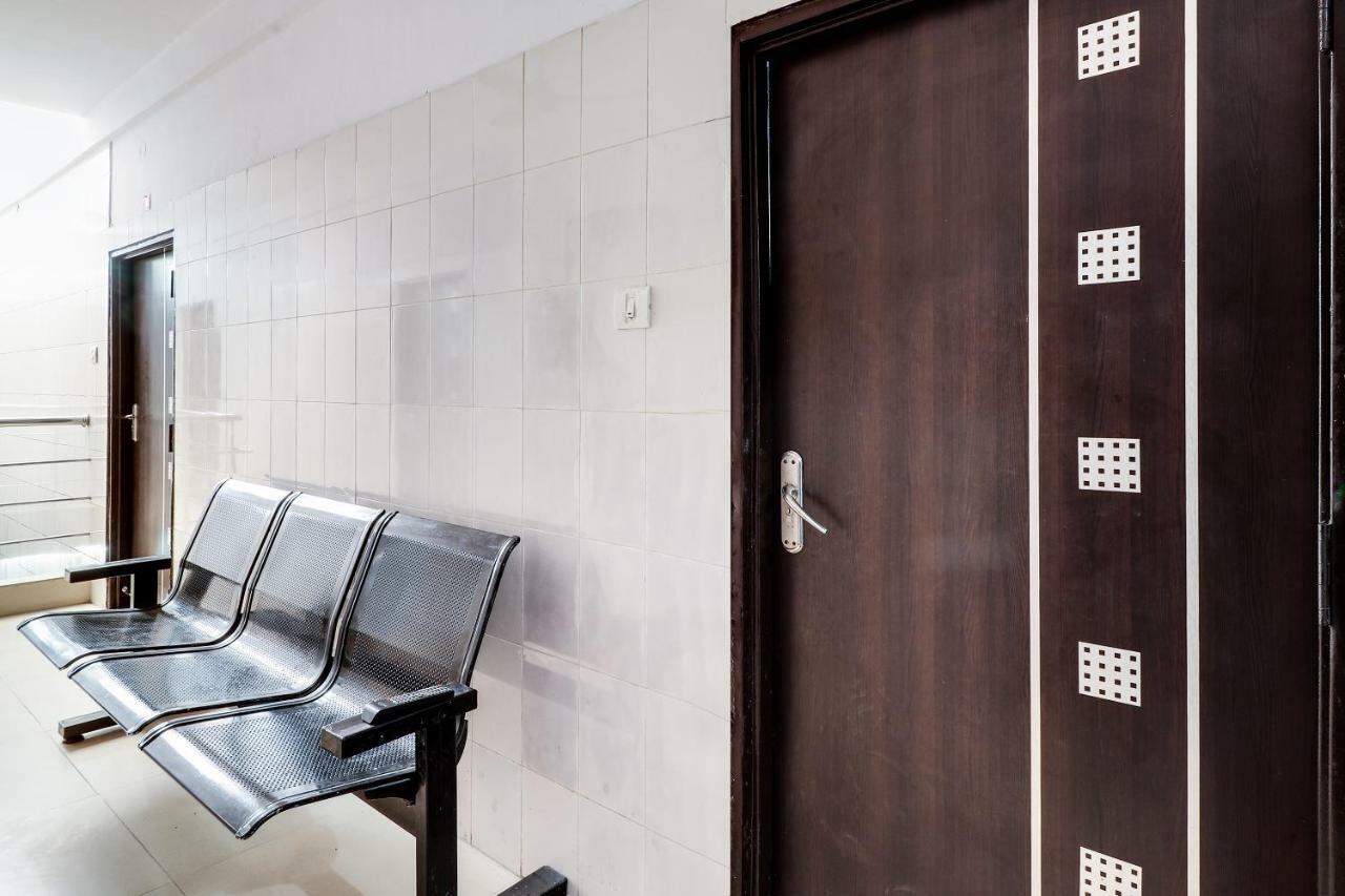 לקנאו Spot On 38567 Hotel Aryan מראה חיצוני תמונה