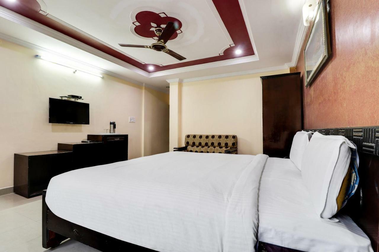 לקנאו Spot On 38567 Hotel Aryan מראה חיצוני תמונה